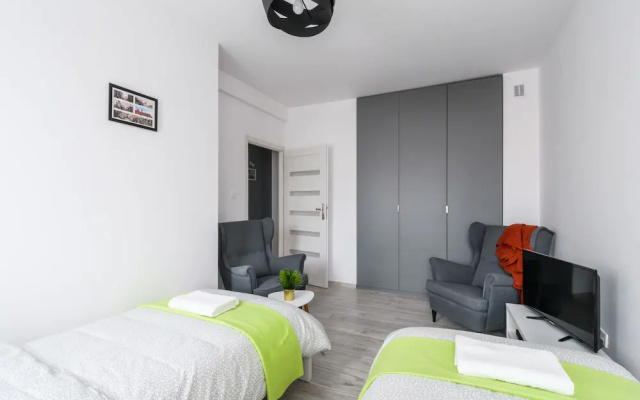 Chmielna Central Warsaw Apartment