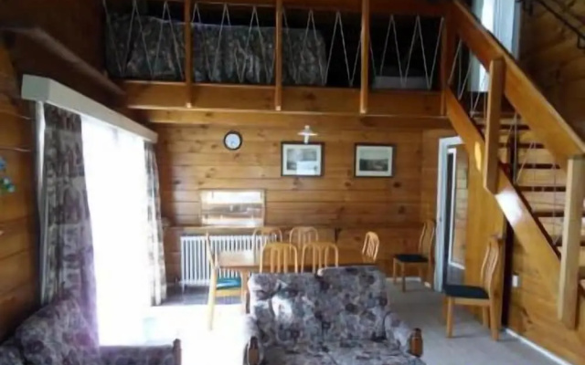 Utuhina Hot Springs Lodge