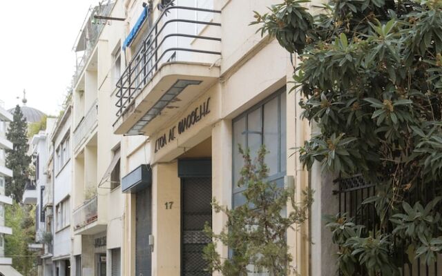 Апартаменты Artemis Apartment at Plaka Афины вид на фасад