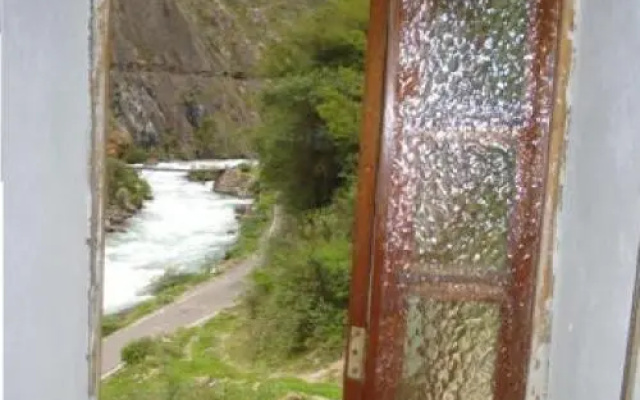 Yauyos Lodge