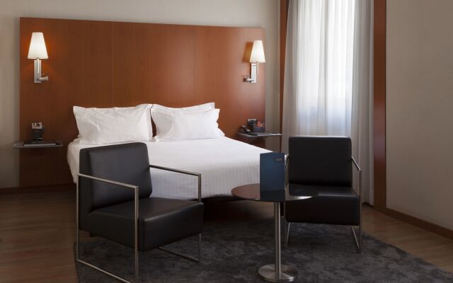 Отель AC Hotel Los Vascos by Marriott Испания, Мадрид - отзывы, цены и фото номеров - забронировать отель AC Hotel Los Vascos by Marriott онлайн комната для гостей