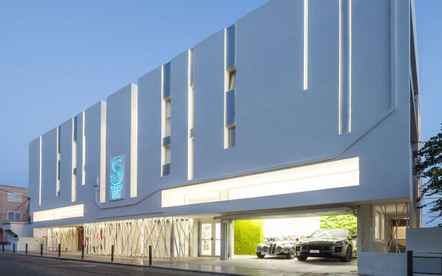 Отель Sud Ibiza Suites вид на фасад
