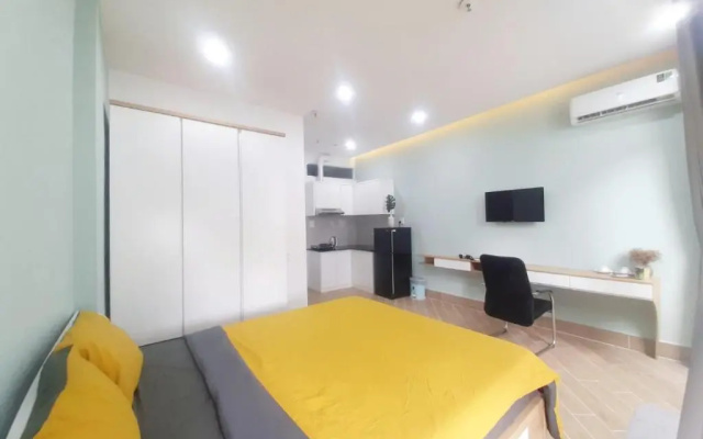 MIDMOST C22 Apartment