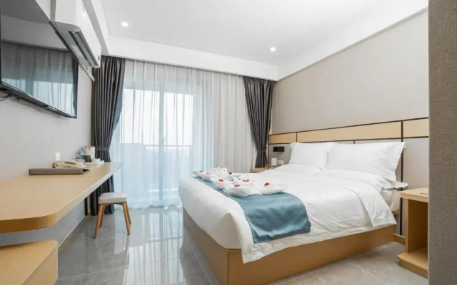 Ark Hotel