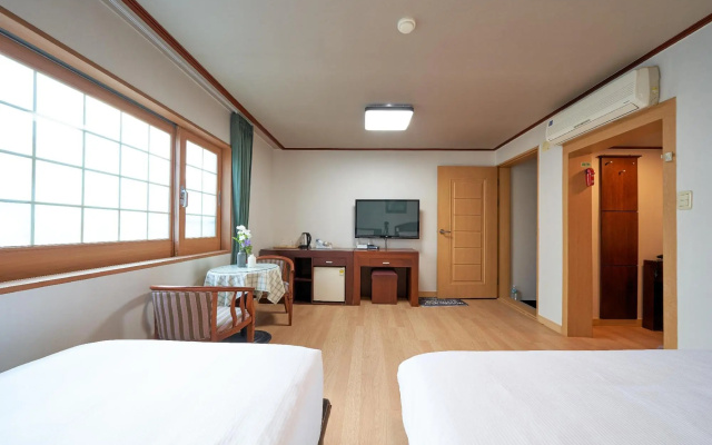 Jeju Golf Hotel