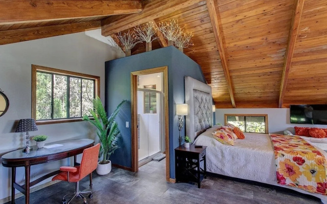 Halehikiola 3 Bedroom Home by RedAwning