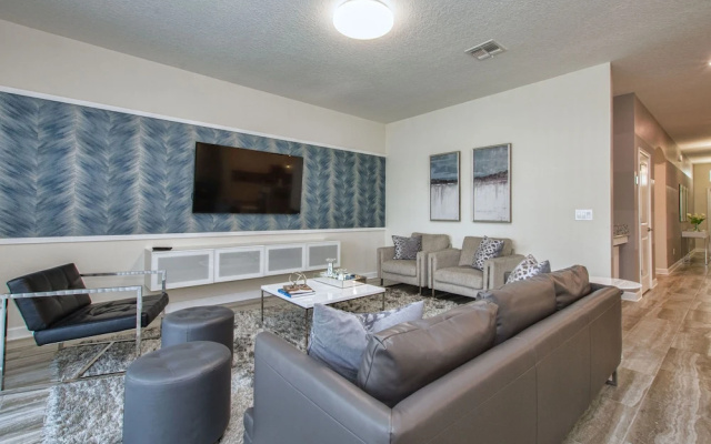 4718 Sleepy Hollow Drive
