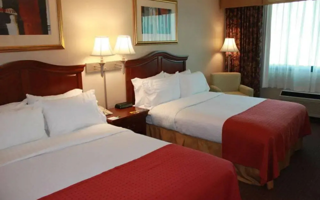Days Inn by Wyndham Warren