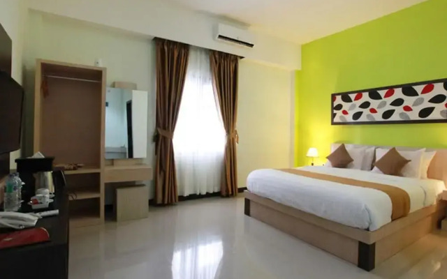 Green Tropical Village and Resort