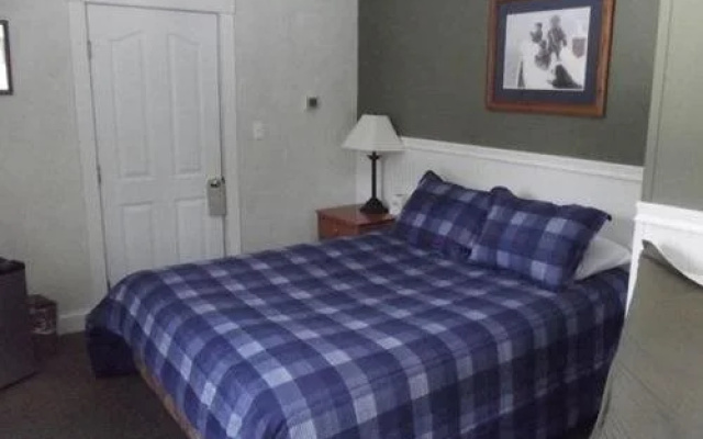 The Jay Village Inn