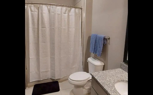 2 Bedroom 2 Bath Very Spacious
