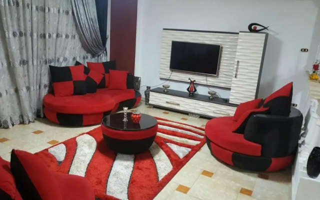 El-Madina El-Monawawwara Street off Gamal Abdel El-Nasir Rd. Asafra,