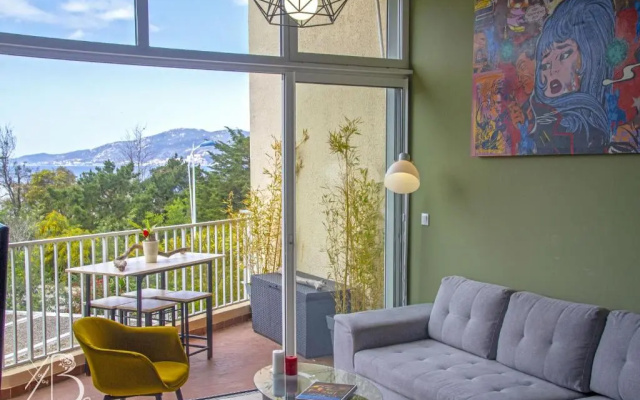 Residence de Porticcio, Youyoube