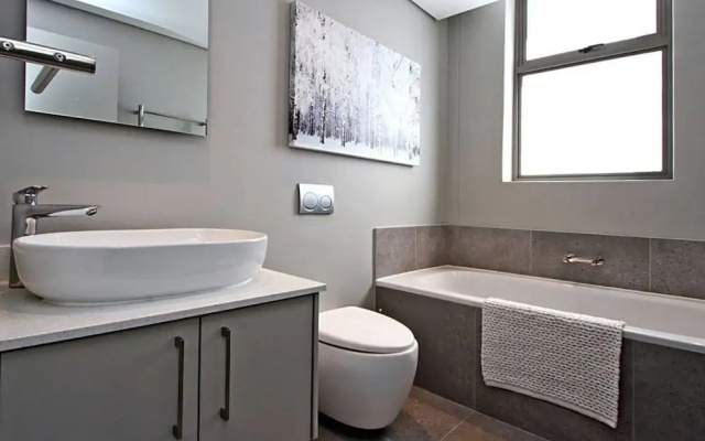 Comfort Meets the Coast at Fairmont 201