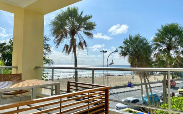Karon - Beachfront Two BR Suite - Walk to Beach