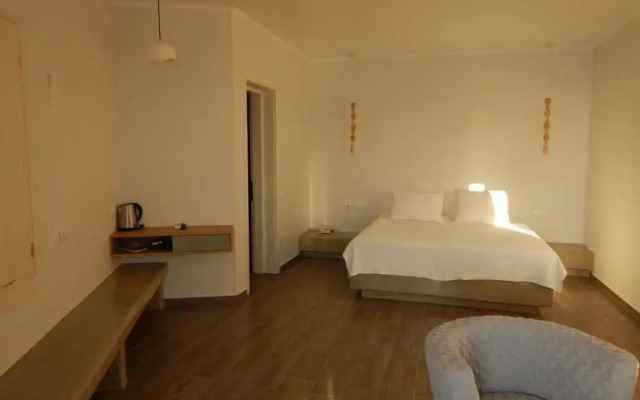 OMMA Santorini