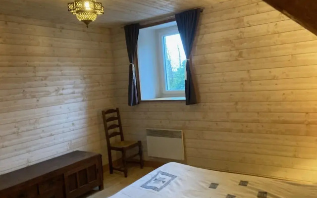 Spacious Holiday Home Near Omaha Beach