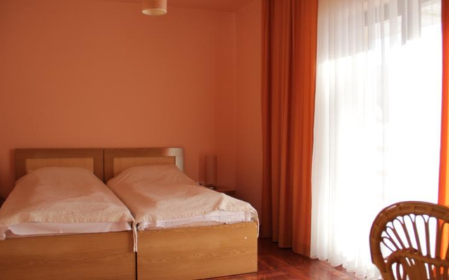 Pensiunea La Rosa