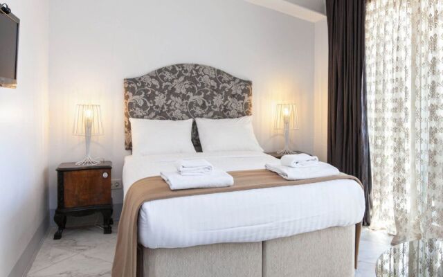 Chiconomy Suites