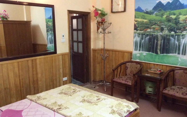 Hong Anh Hotel - Lang Ha