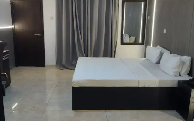 SkyRock Hotels Ogba