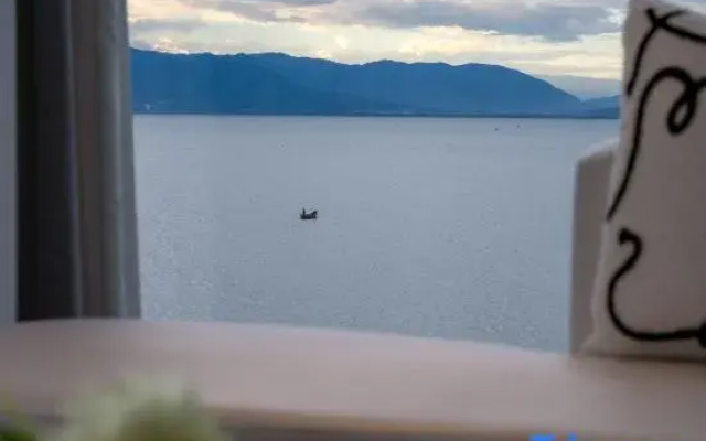 Zehaiju Seaview Resort Hotel (Erhai Branch, Dali)