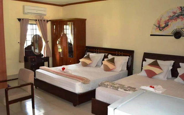 Golden Sail Beach Hotel