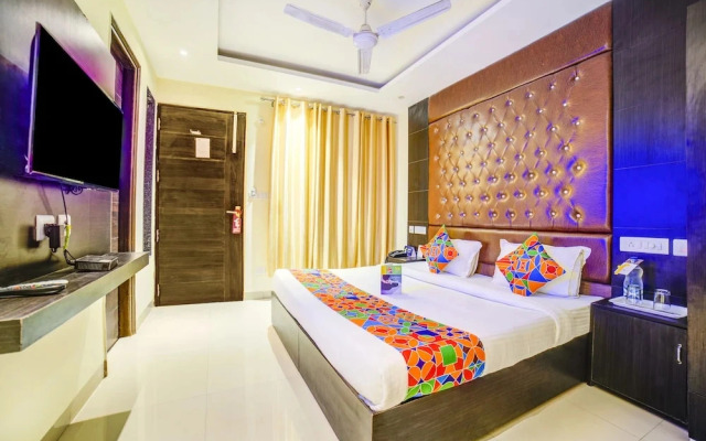 Hotel The Diamond by FabHotels