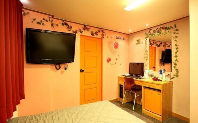 Отель Motel Yam Sungbuk удобства в номере