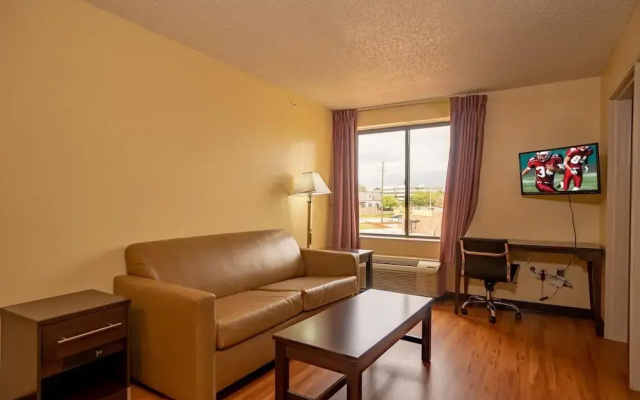 Quality Inn and Suites Airport