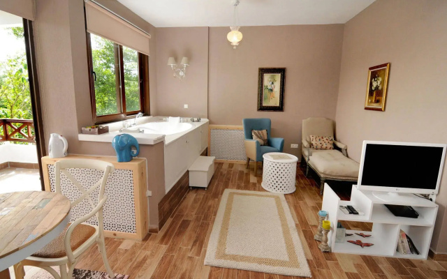Beyaz Ev Agva - Adults Only