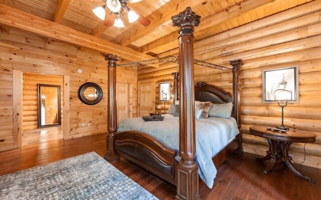 Legend Crest Lodge