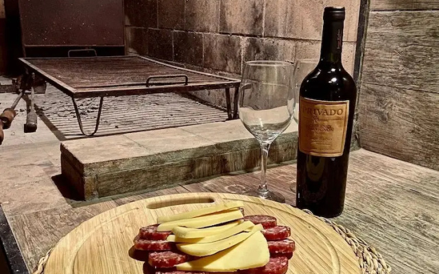 Casa Con Asador y Cochera