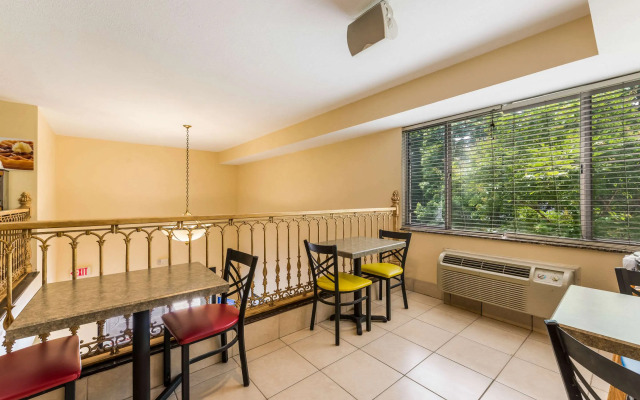 Quality Inn Huntersville near Lake Norman
