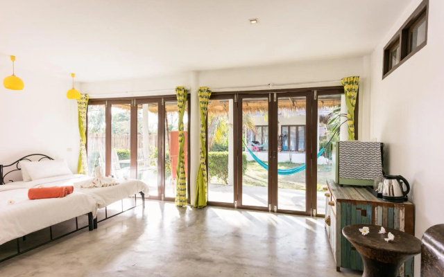 Mumsa Beach Resort & Restaurant