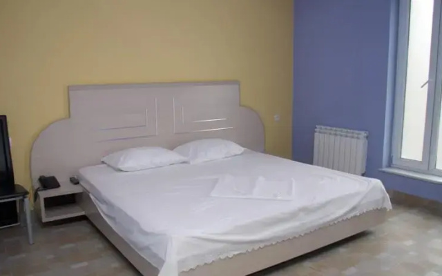 Castel Dghyak Hotel