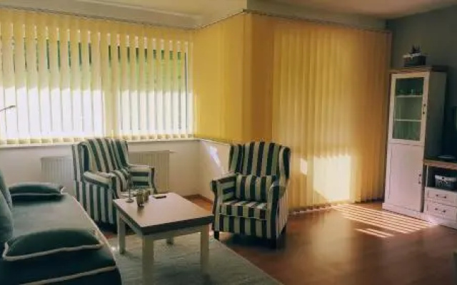 Pinewood Valley Apartment