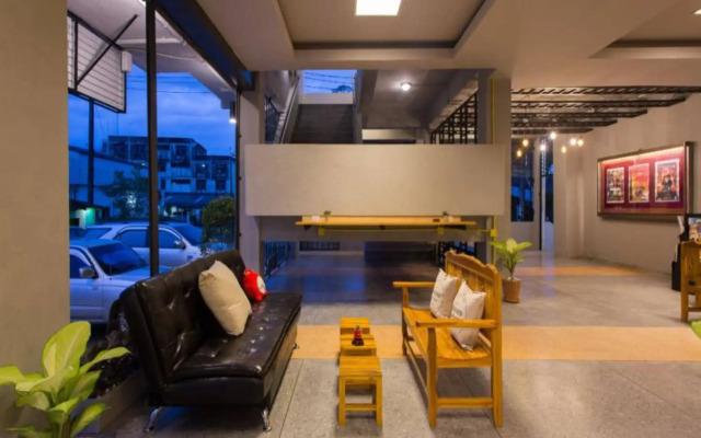 Holiday Station Hostel