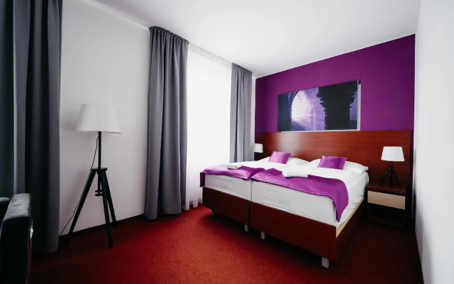 Hotel Color
