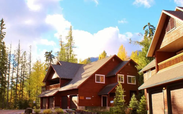 Polar Peak Lodges by Fernie Lodging CO