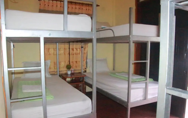Van Anh Hostel