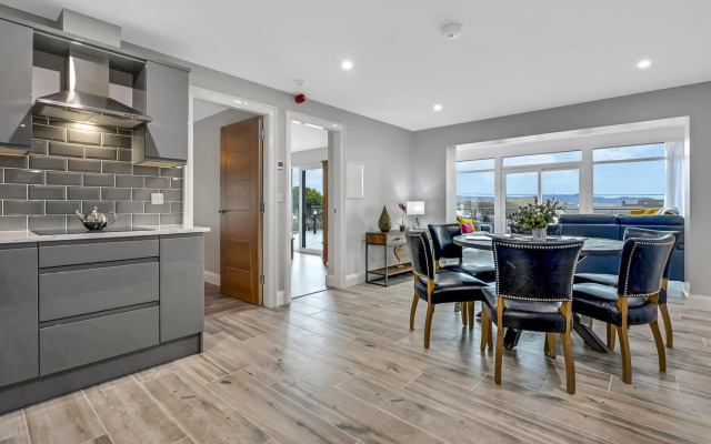BayView Luxury 3 Bedroom Apartment Ground Floor