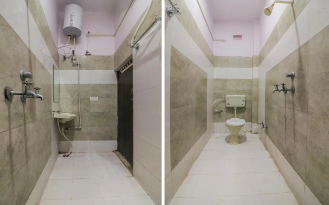 OYO 71057 Hotel Nand Palace