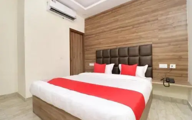 Hotel Cloud 9 by OYO Rooms