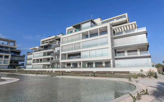 New Apartment With Sea Views