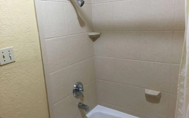Aloha Inn McAllen Airport near Medical center Tx