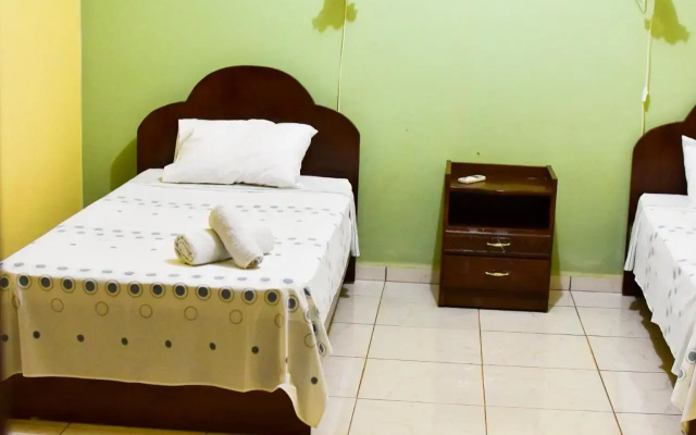 Palmas Park Hotel Y Restaurant