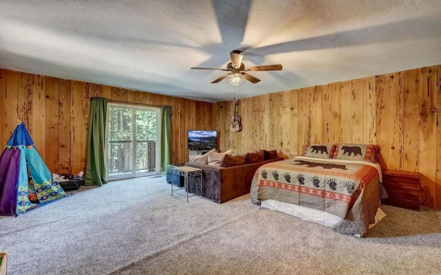 The Blue Lake House - Family fun Abound