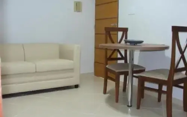 Akropolis Home