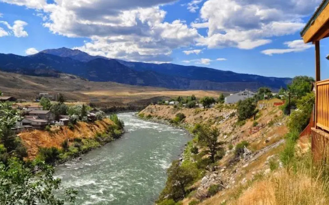Yellowstone Cabins